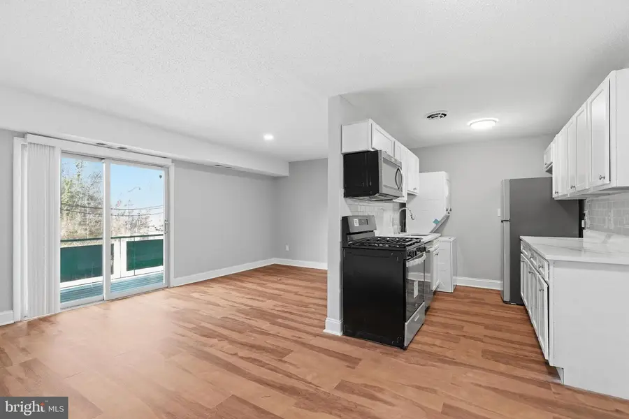 3011 Southern Ave #17, Temple Hills, MD 20748 - #2