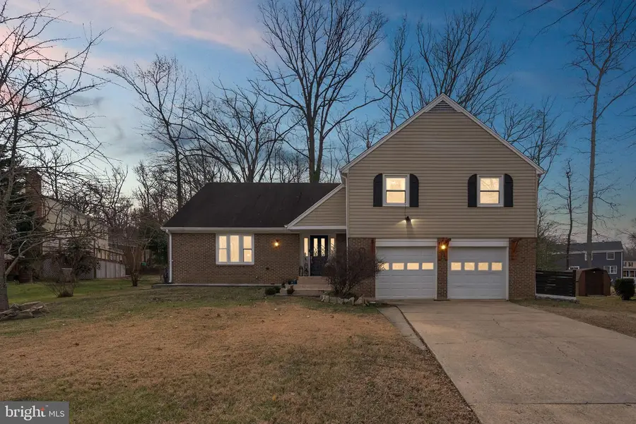 12716 Macduff Dr, Fort Washington, MD 20744 - Image #2