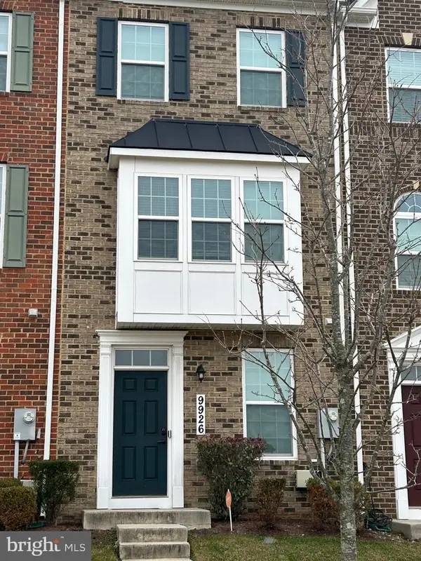 9926 New Pointe Dr, UPPER MARLBORO, MD 20774