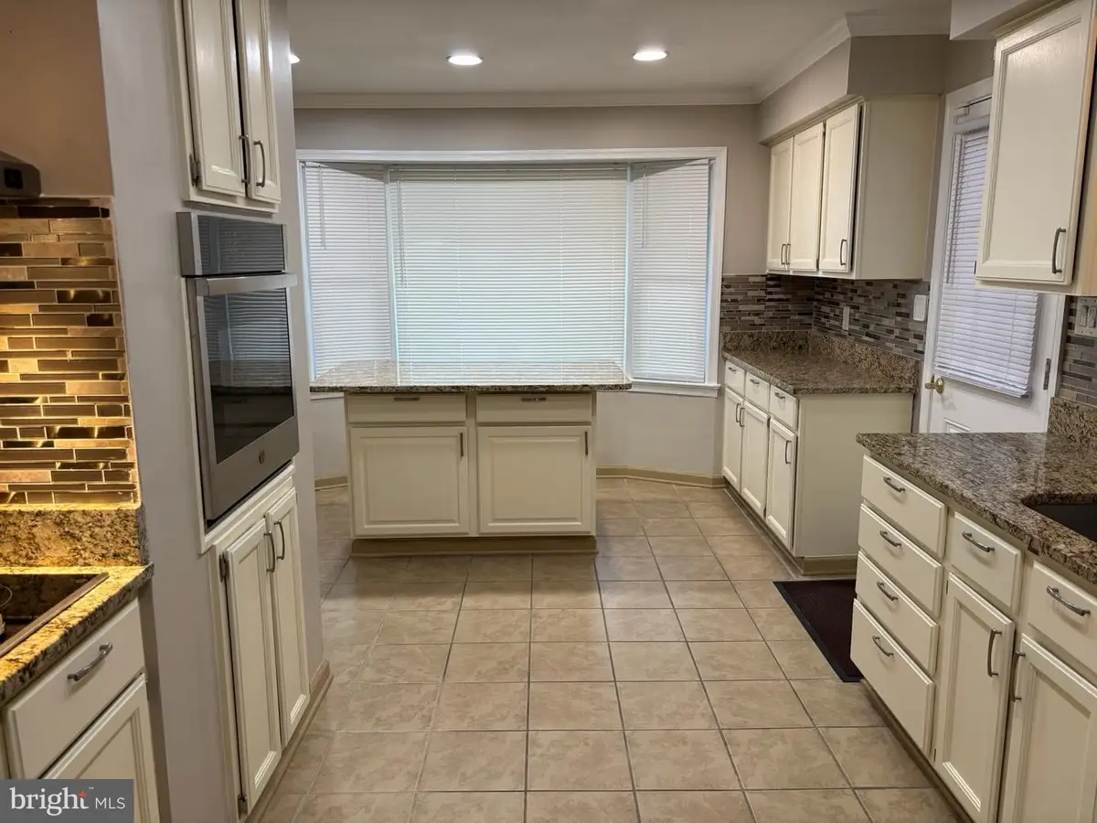 9910 Jacqueline Dr, Fort Washington, MD 20744 - Image #1