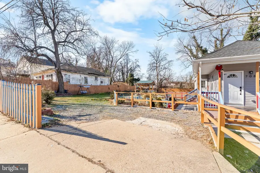 708 62nd Ave, Fairmount Heights, MD 20743 - Image #3