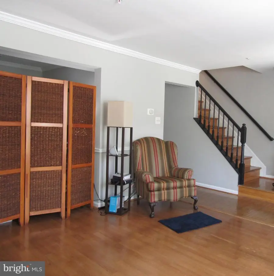 5627 Prescott Ct, Capitol Heights, MD 20743 - Image #2