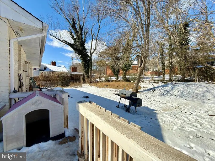 6241 Westbrook Dr, Hyattsville, MD 20784 - #3