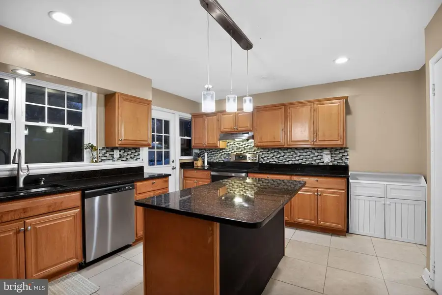 216 Careybrook Ln, Oxon Hill, MD 20745 - #3