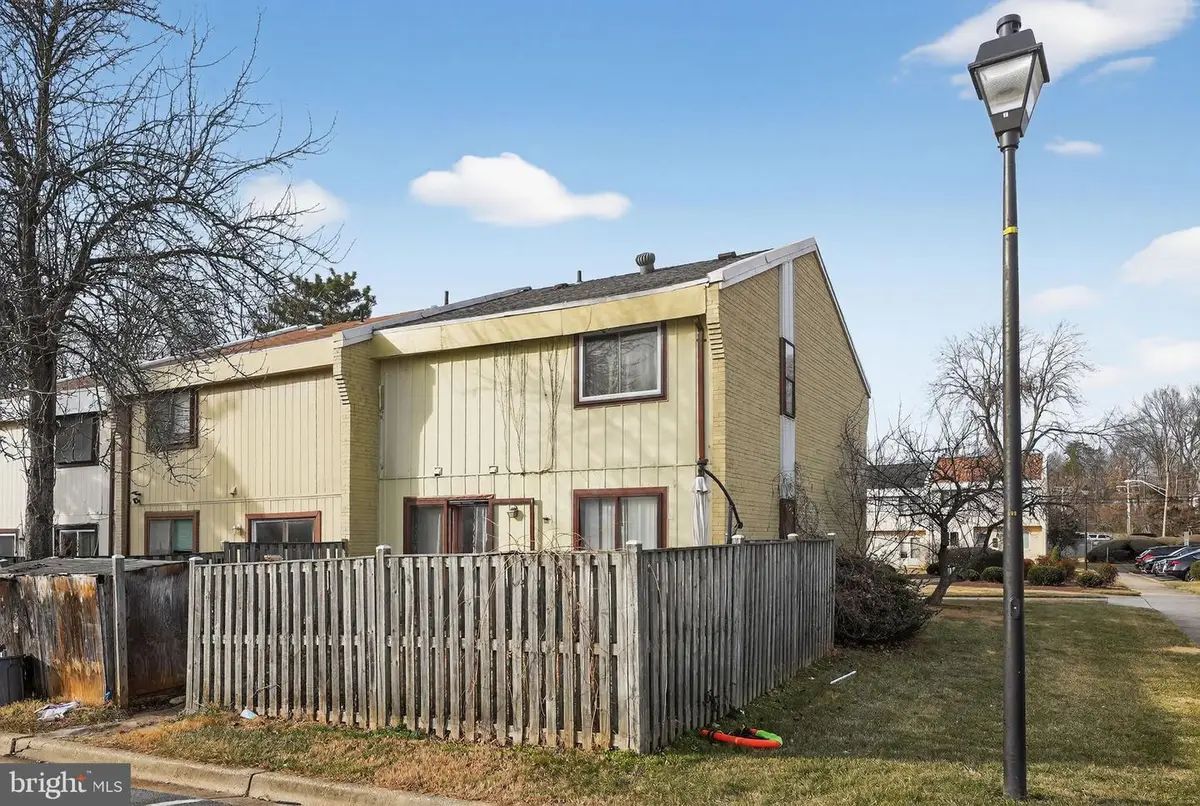 8606 Brae Brooke Dr, Lanham, MD 20706 - Image #1