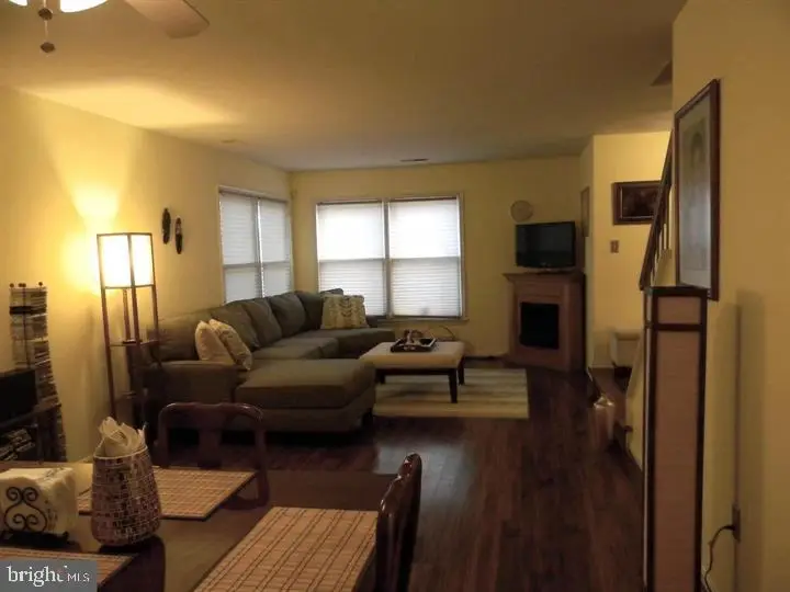 9301 Palmer Pl #40, Laurel, MD 20708 - Image #2