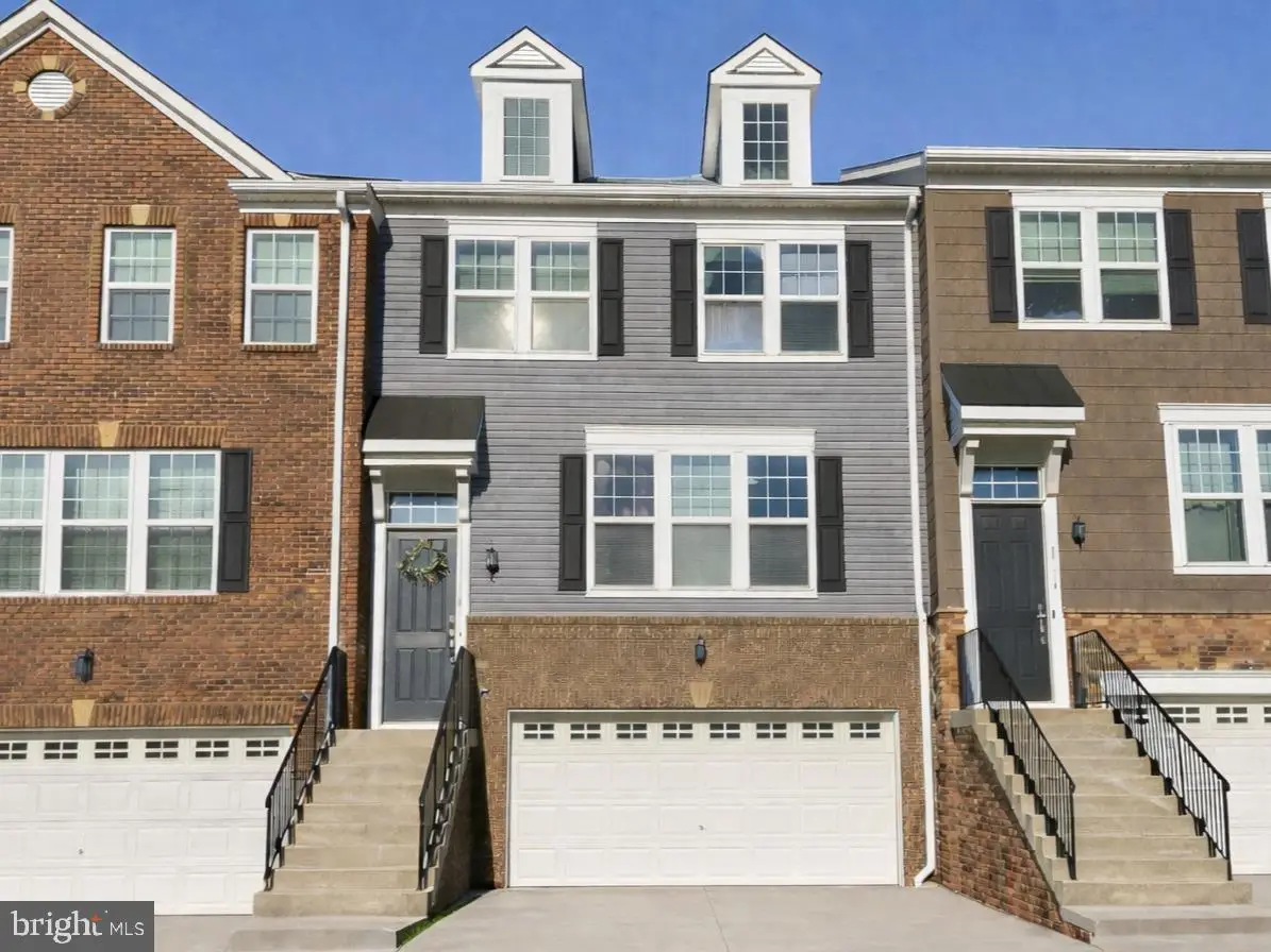 6906 Stansbury Ln, Landover, MD 20785 - #1