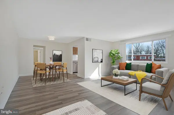 3823 Hamilton St #b-204, HYATTSVILLE, MD 20781