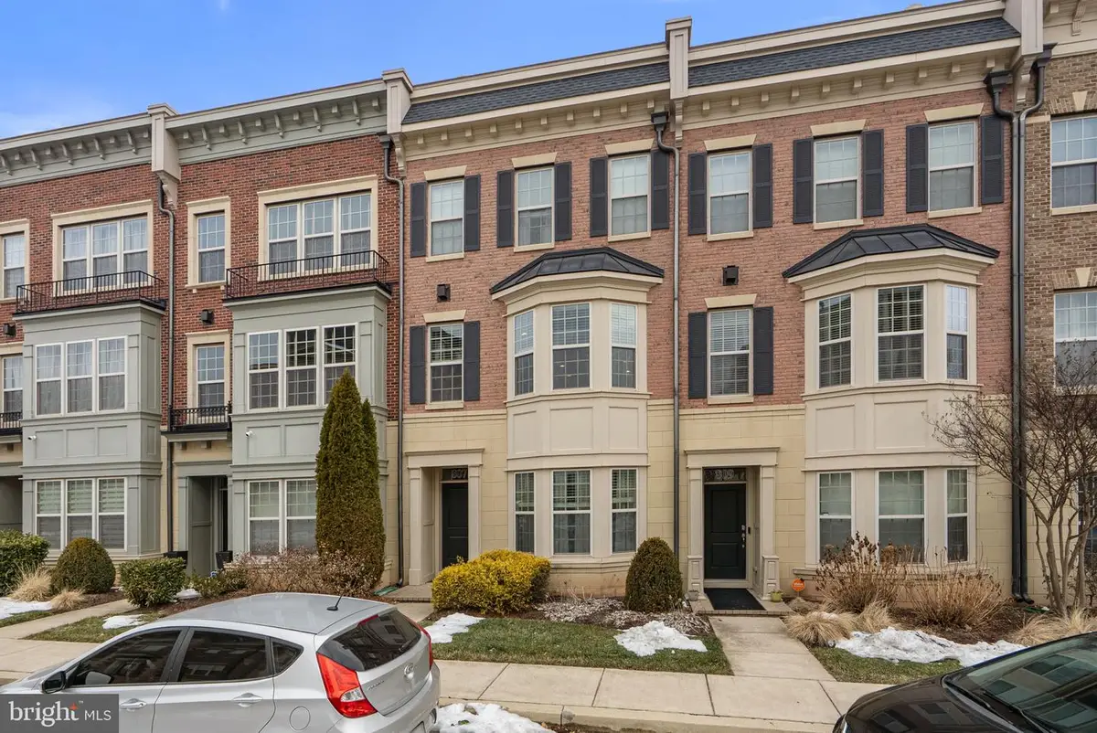 807 Admirals Way #317, Oxon Hill, MD 20745 - #1