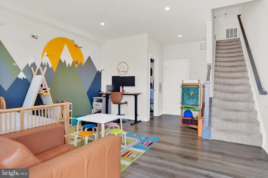 253 Garrett A Morgan Blvd, Hyattsville, MD 20785 - #2