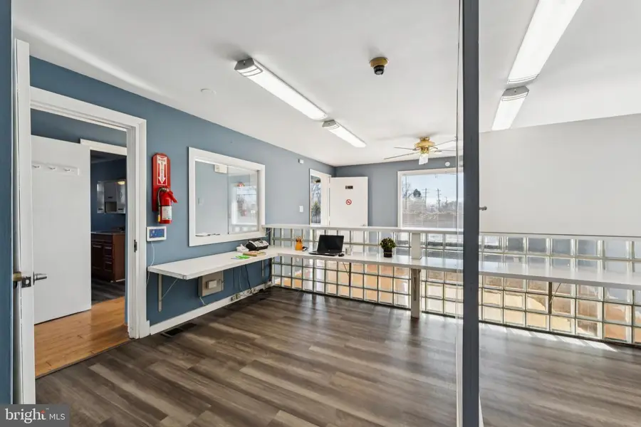 1004 White Oak Dr, Oxon Hill, MD 20745 - #2