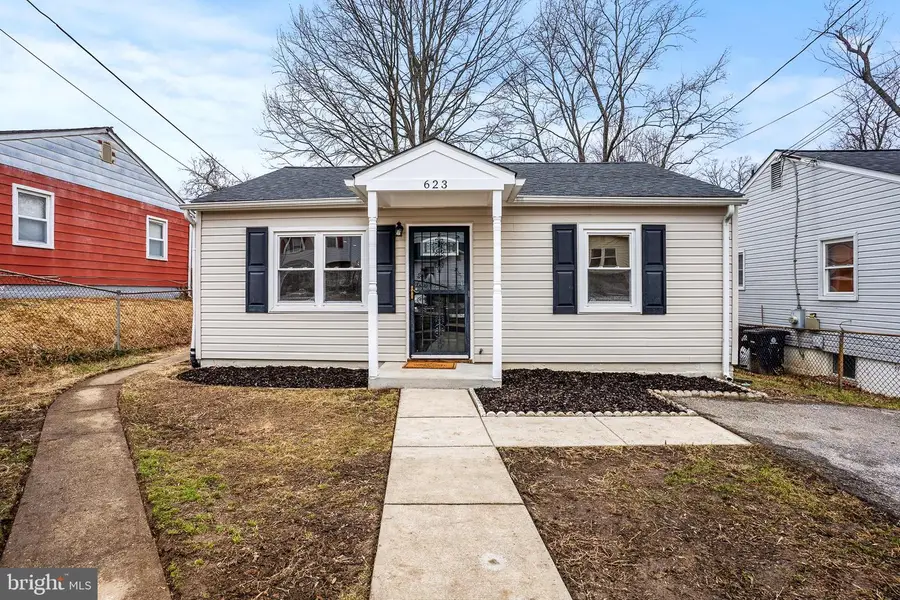 623 Elfin Ave, Capitol Heights, MD 20743 - #2