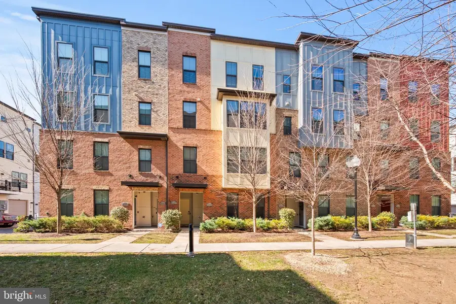 3207 Tribune Ct, Hyattsville, MD 20782 - #3