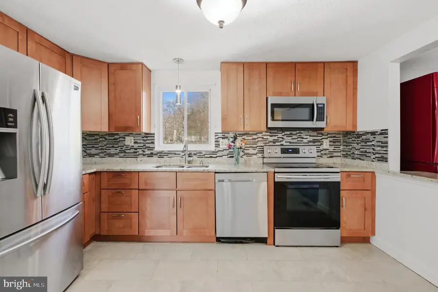 6410 Killarney St, Clinton, MD 20735 - #3