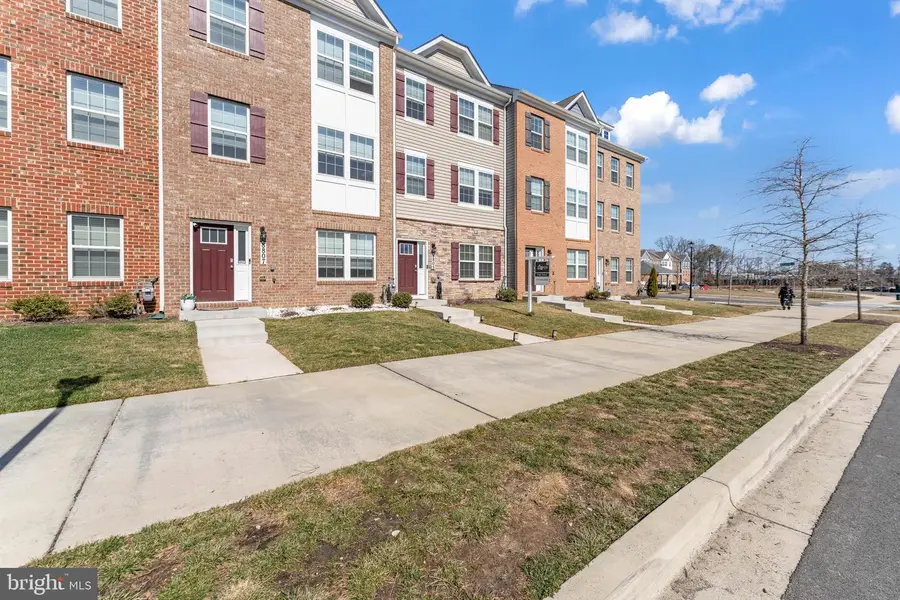 8805 Mimosa Ave, Clinton, MD 20735 - #2