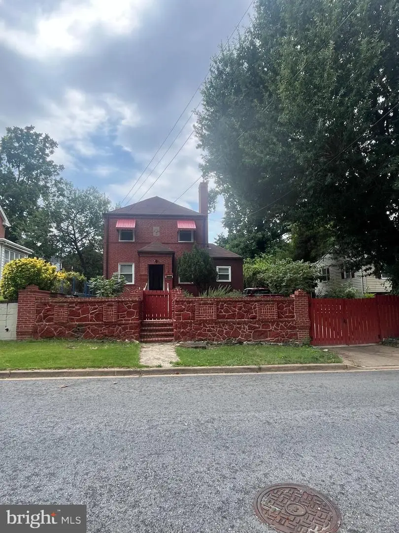 5207 Varnum St, Bladensburg, MD 20710 - #1