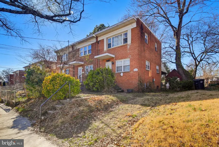 5818 33rd Pl, Hyattsville, MD 20782 - #2