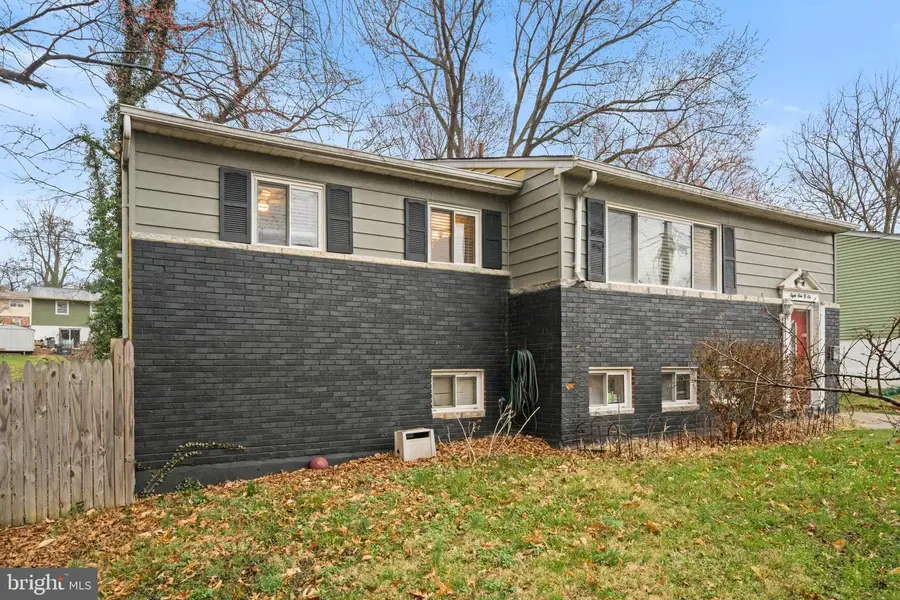 8906 Scheurer St, Upper Marlboro, MD 20774 - #3