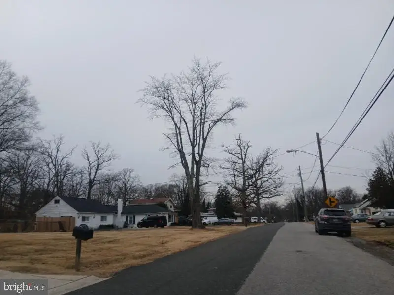 5114 Woodland Blvd, Oxon Hill, MD 20745 - #3