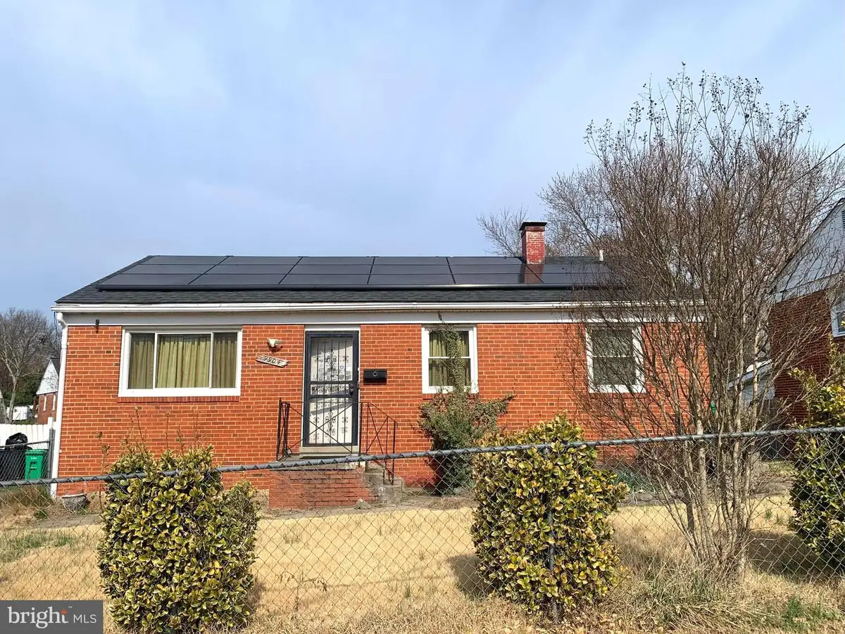 9904 Lanham Severn Rd, Lanham, MD 20706 - #1