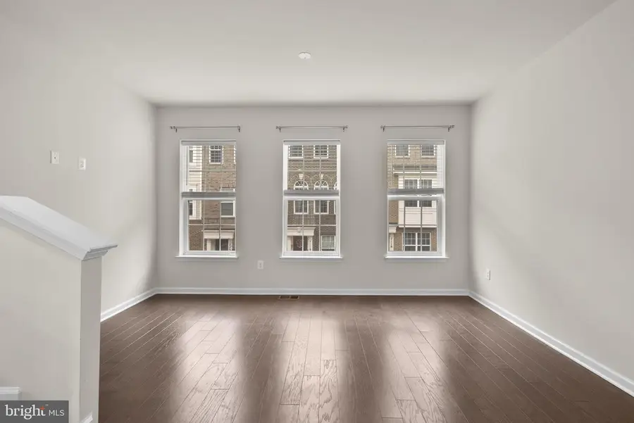 7117 Rowlock Aly, Beltsville, MD 20705 - #3