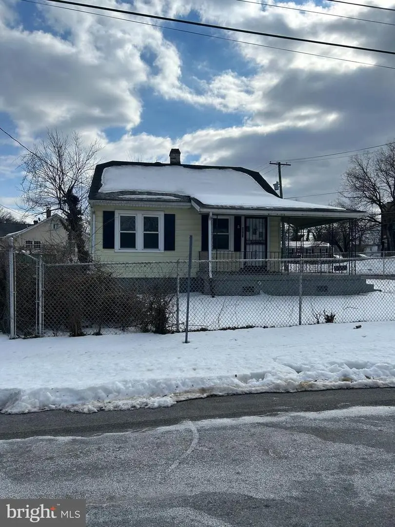 5901 L St, Fairmount Heights, MD 20743 - #2