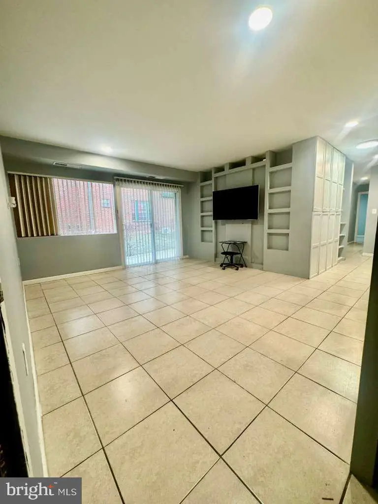 9278 Adelphi Rd #103, Hyattsville, MD 20783 - #2