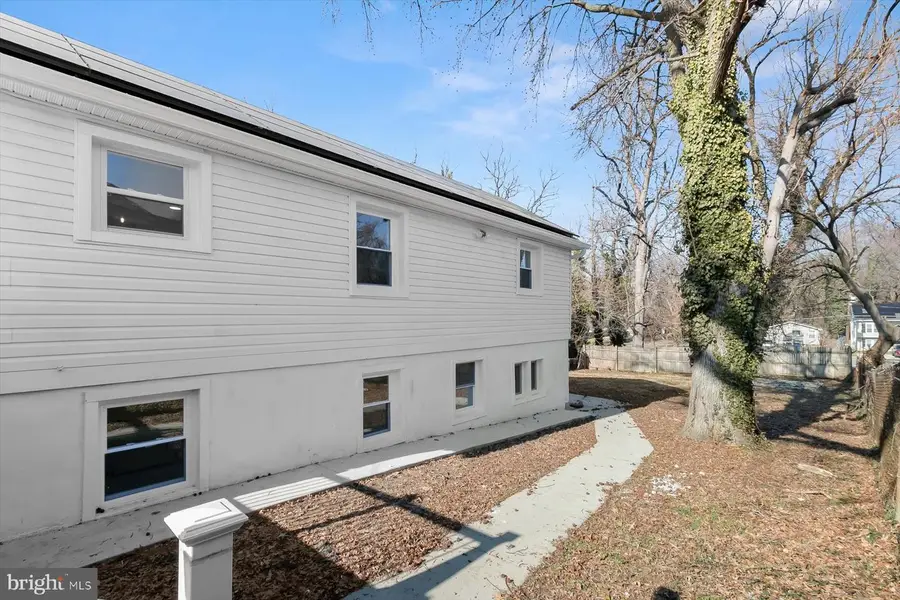 4818 Deanwood Dr, Capitol Heights, MD 20743 - #3