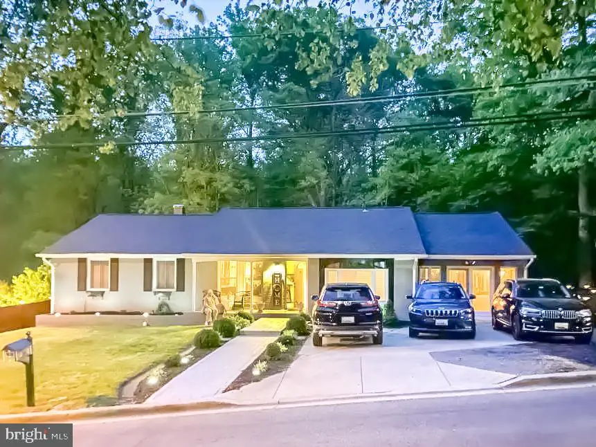 3306 Lumar Dr, Fort Washington, MD 20744 - #1