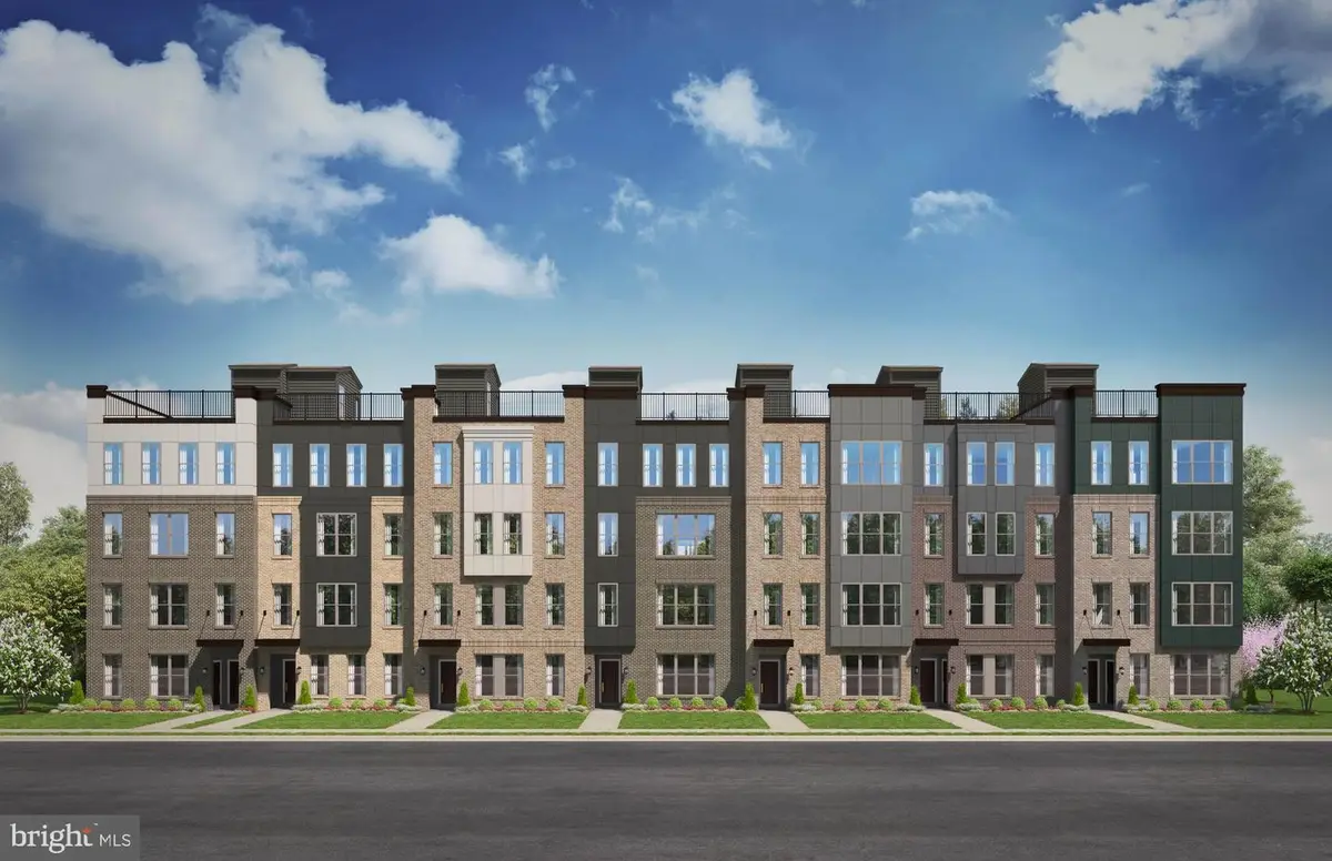 6724 Penrose Ln, Hyattsville, MD 20782 - #1