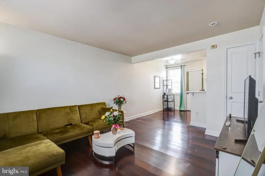 2512 Kent Village Dr, Landover, MD 20785 - #2