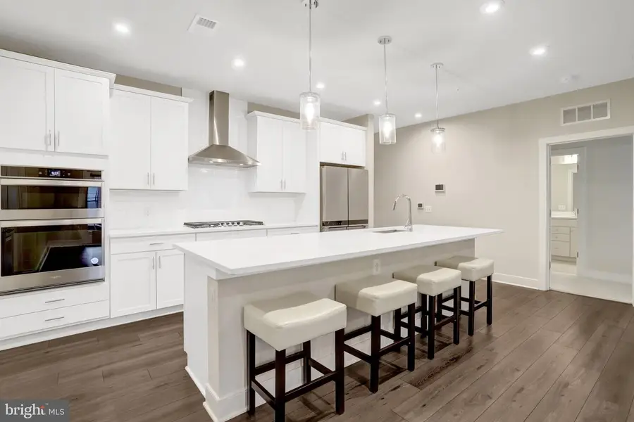 102 Saint Ives Pl #108, Oxon Hill, MD 20745 - #3