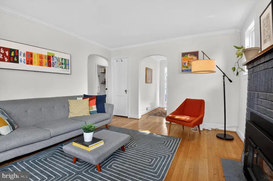 6105 43rd St, Riverdale, MD 20737 - #2