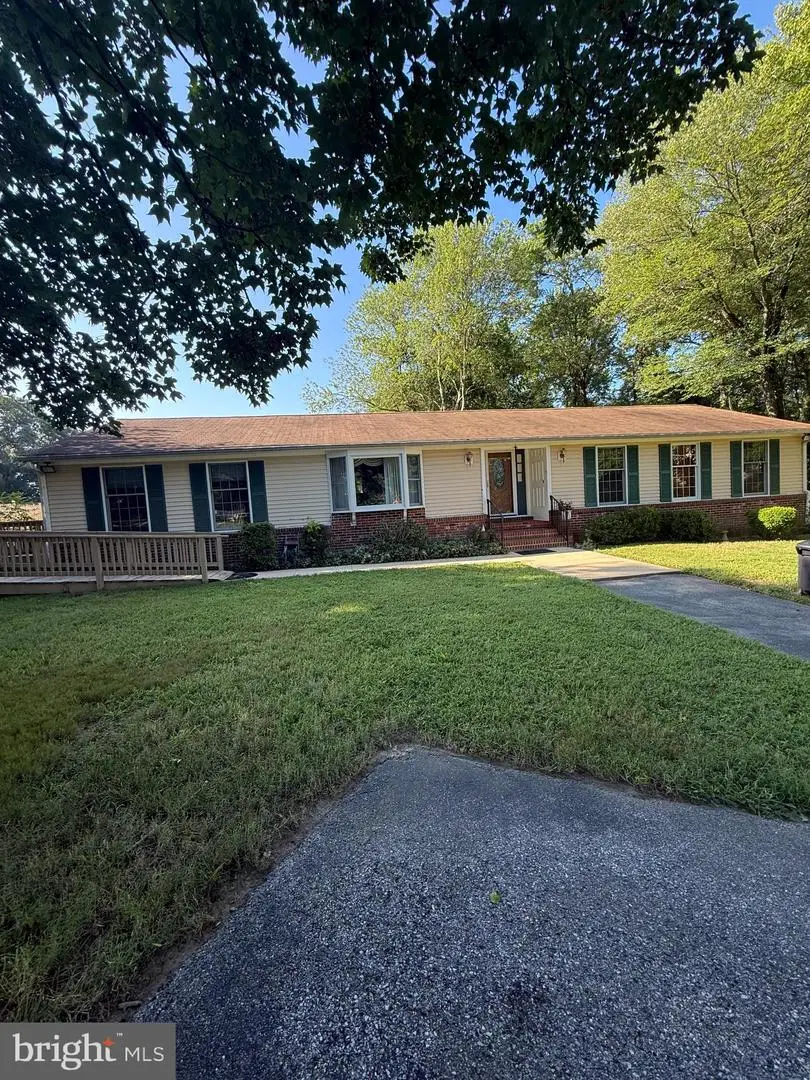 6608 Horseshoe Rd, Clinton, MD 20735 - #1