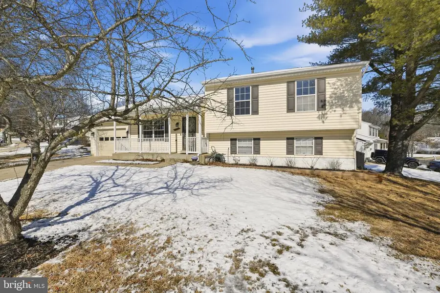 5301 Broadwater St, Temple Hills, MD 20748 - #2