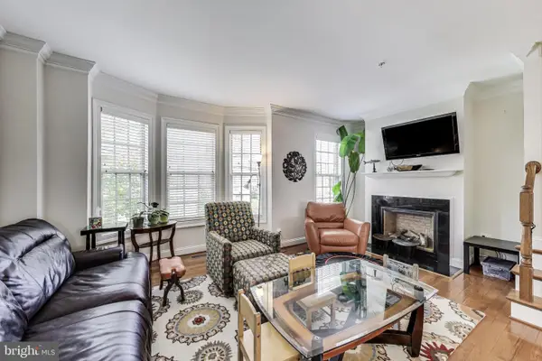 716 River Mist Dr, OXON HILL, MD 20745