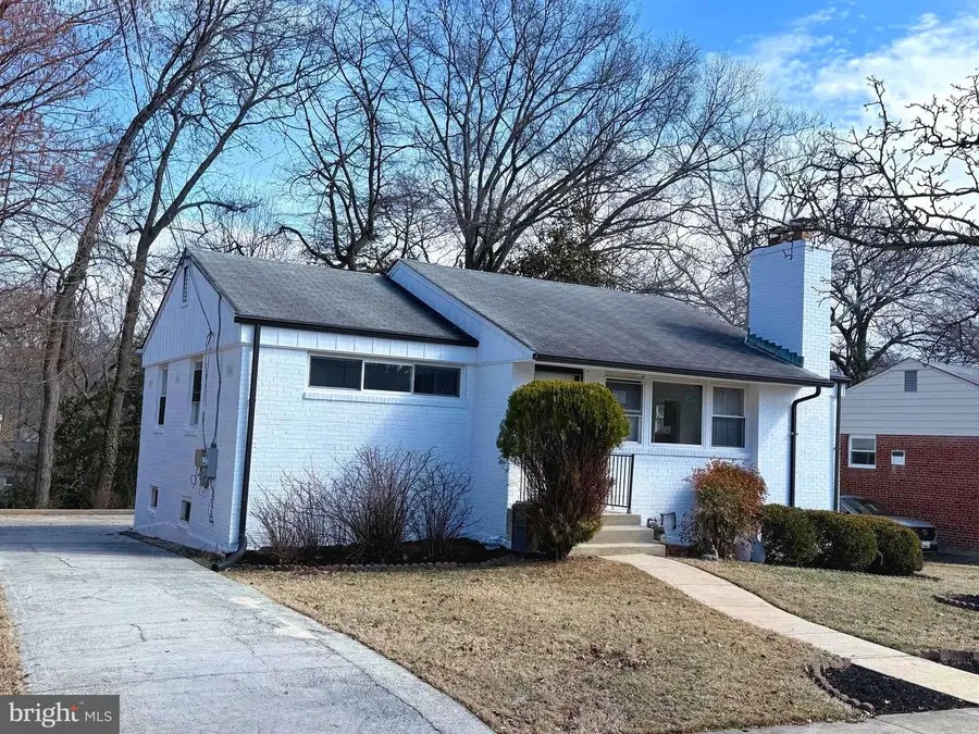 6709 Forest Hill Dr, University Park, MD 20782 - #2