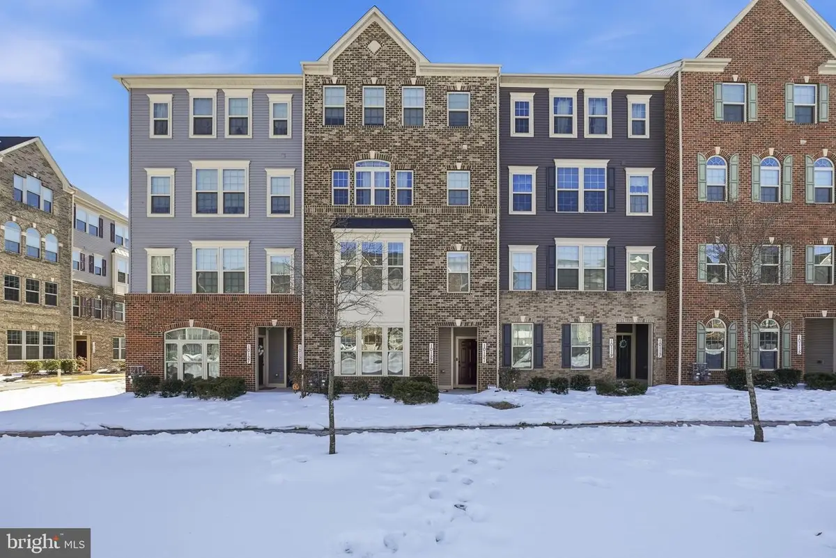 10123 Dorsey Ln #24, Lanham, MD 20706 - #1