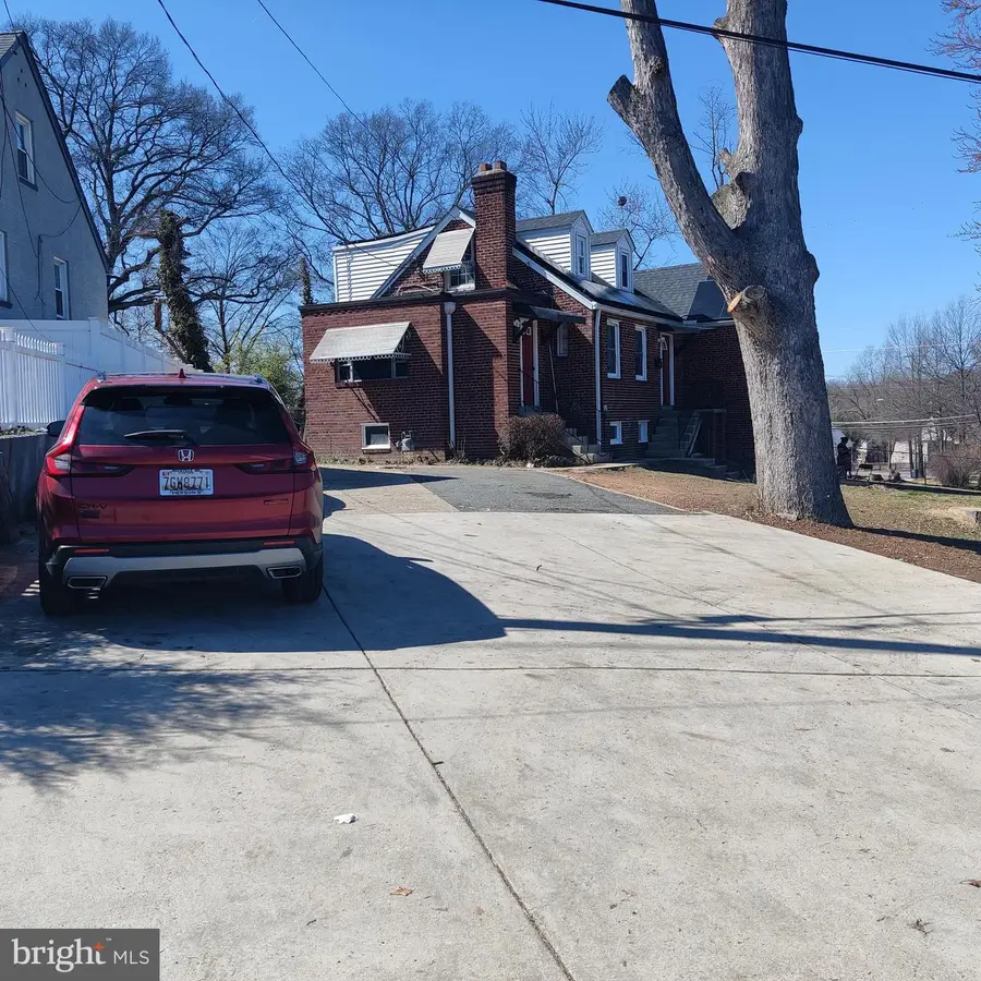2 Seneca Dr, Oxon Hill, MD 20745 - #3