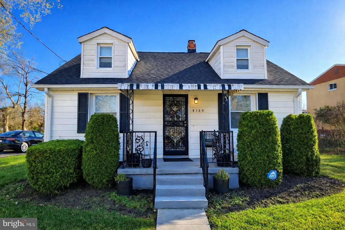 5123 Navahoe St, College Park, MD 20740 - #1