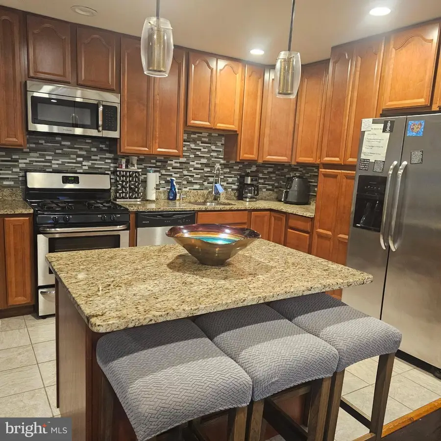 7500 Harrison Ln, Temple Hills, MD 20748 - #3