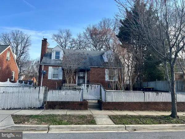 2202 Banning Pl, HYATTSVILLE, MD 20783