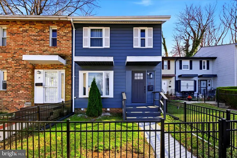 16 Daimler Dr #62, Capitol Heights, MD 20743 - #2