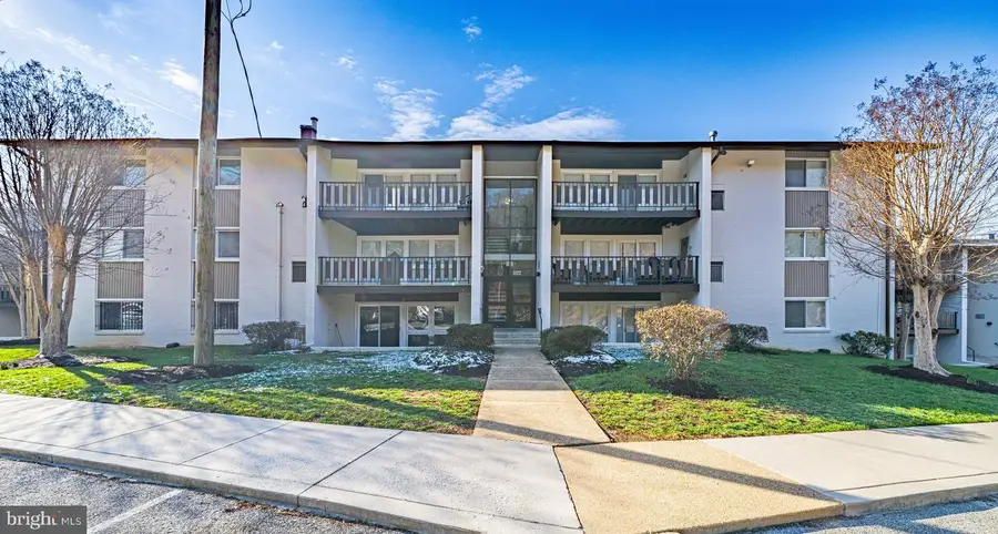 3122 Brinkley Rd #102, Temple Hills, MD 20748 - #2