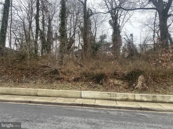 422 Nova Ave, CAPITOL HEIGHTS, MD 20743