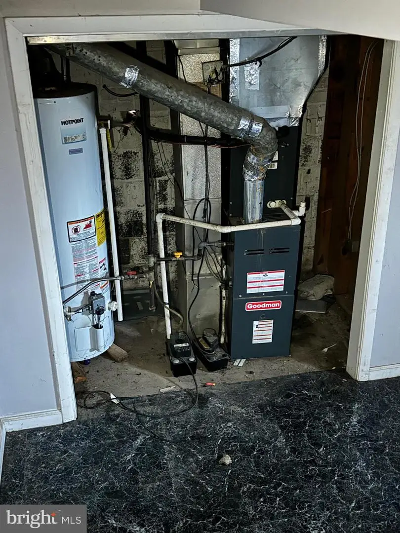 607 Hampton Dr, Oxon Hill, MD 20745 - #3