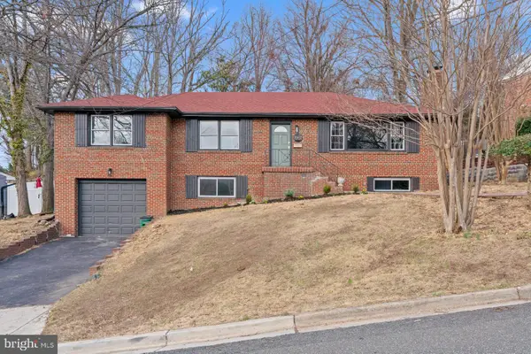 2402 Fairlawn St, TEMPLE HILLS, MD 20748