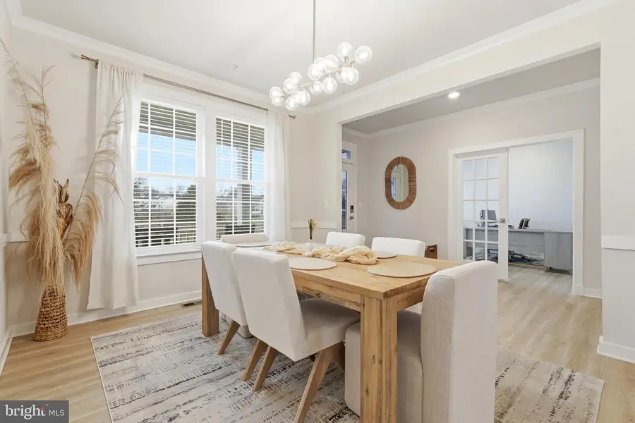 6829 Fountain Park Dr, Glenn Dale, MD 20769 - #3