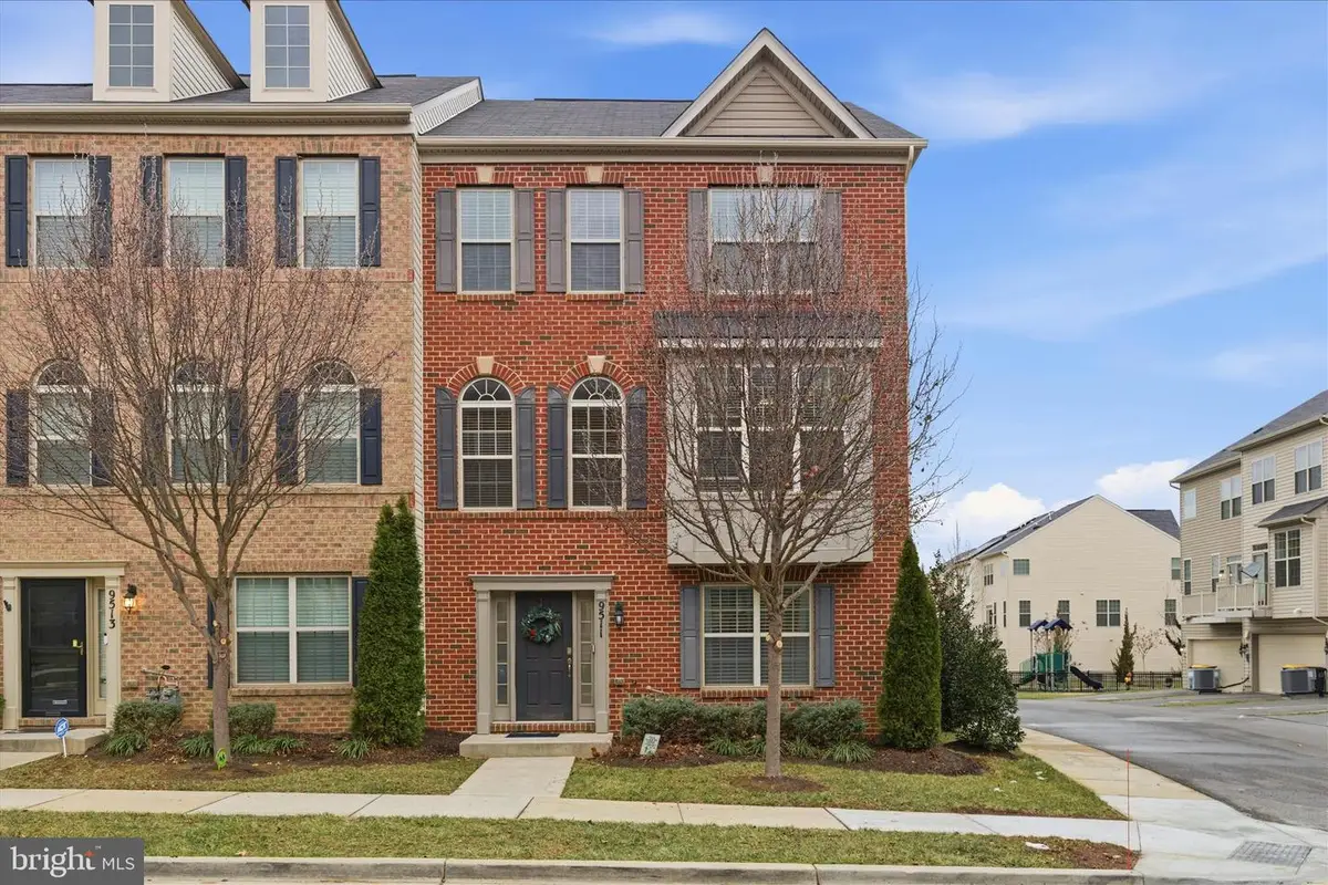 9511 Smithview Pl, Lanham, MD 20706 - #1