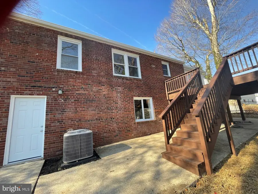 6107 Buckler Rd, Clinton, MD 20735 - #2